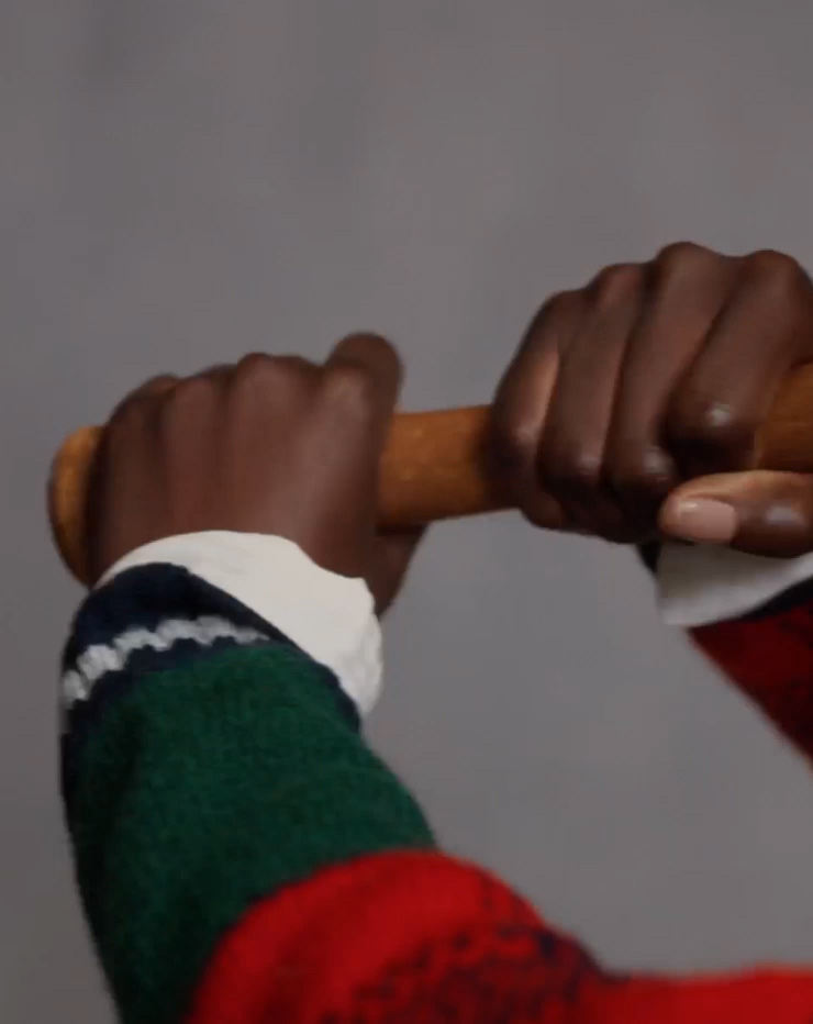 Video of Yankees patch on Ralph Lauren outfit.